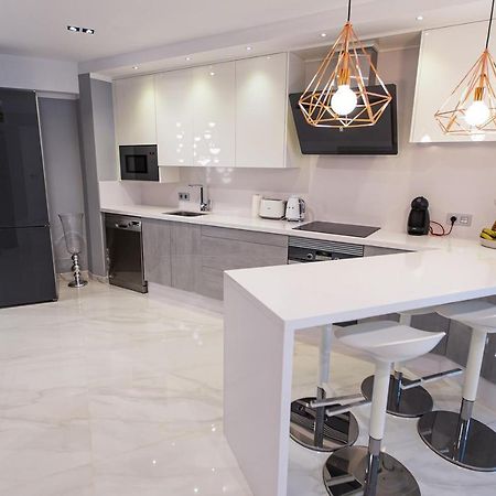 Luxury 2 Bedroom Apartment In Los Cristianos Los Cristianos  Kültér fotó